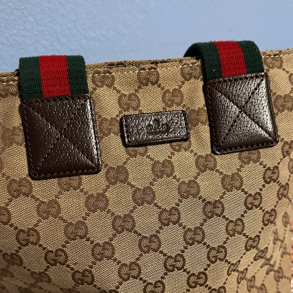 Vintage Gucci GG Sherry Tote - Picture 2 of 14